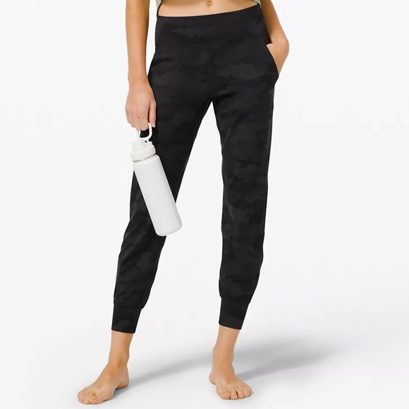 Lululemon align jogger - Picture 2 of 6